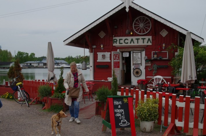 フィンランド　ヘルシンキ　カフェ