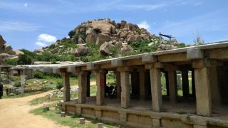 インド　南インド　ハンピ　景色　遺跡